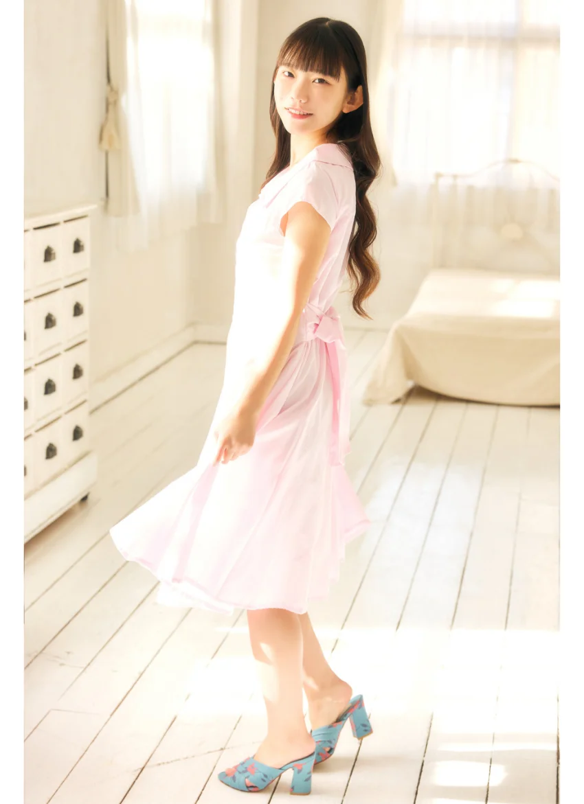 EX大衆デジタル写真集 : 57 長澤茉里奈「触れたくなる距離」 試し読み 2