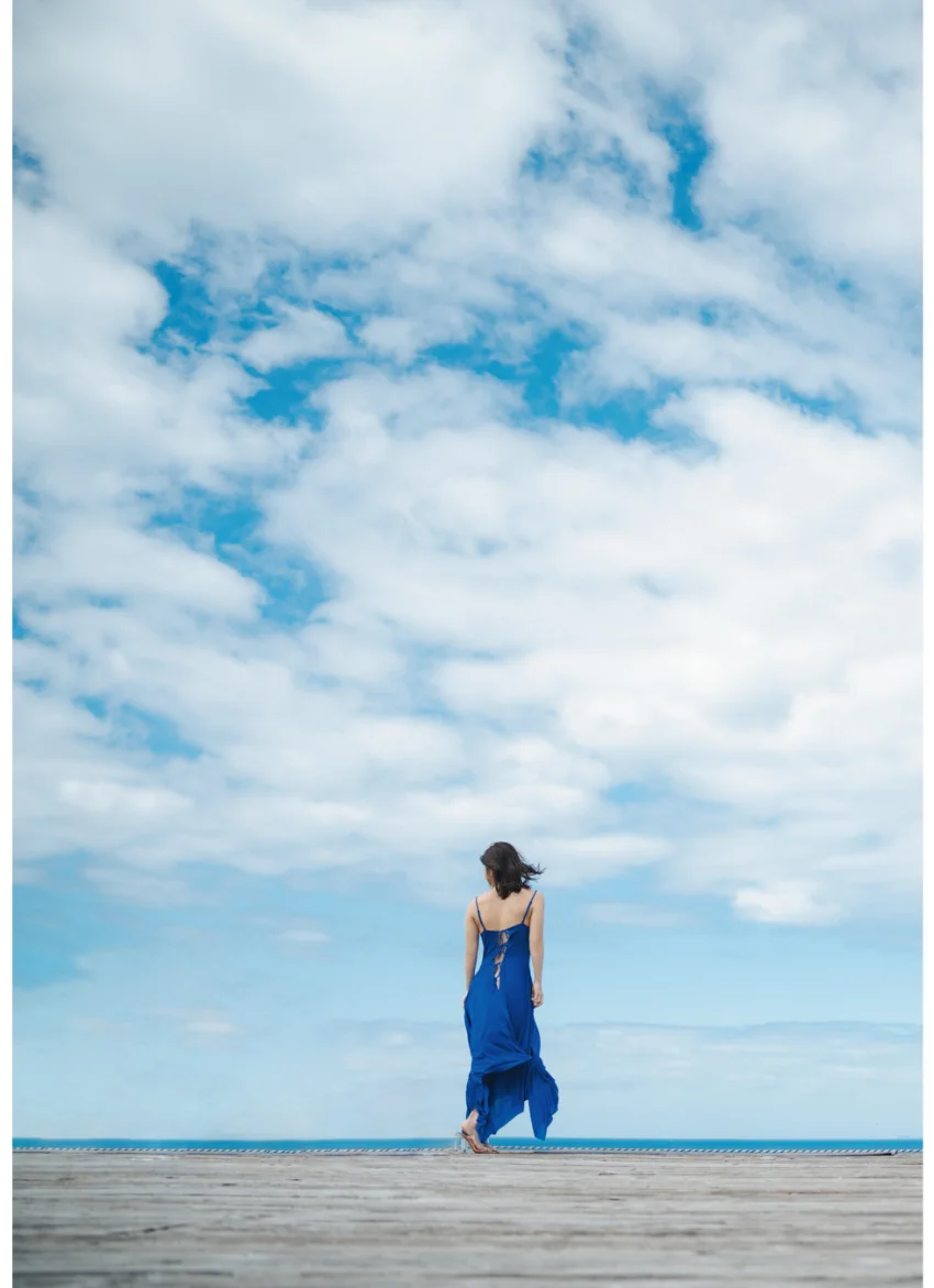 伊織いお1st写真集 「ほどける。」 試し読み 3