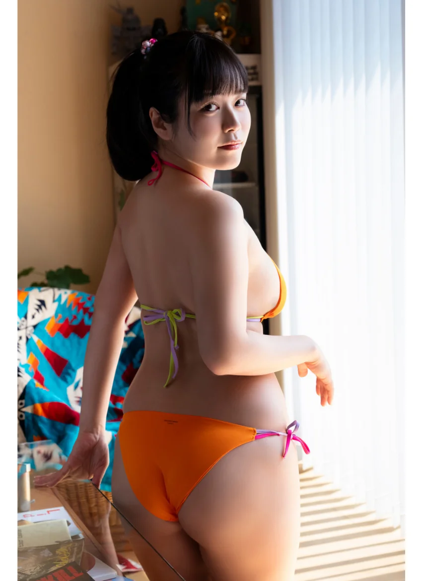漫画アクションデジタル写真集 東雲うみ「うみの近くで…」 試し読み 2