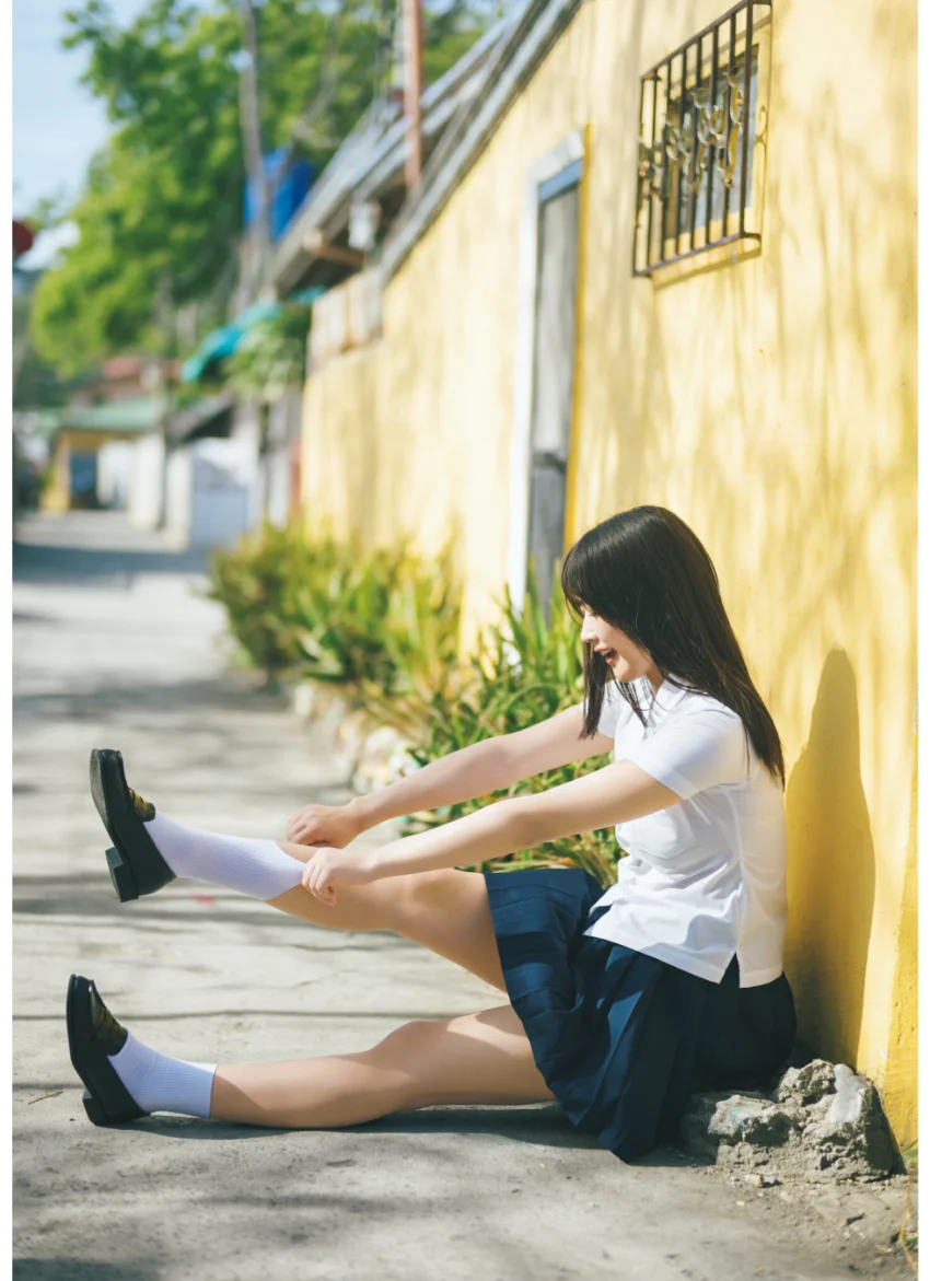 南みゆかファースト写真集『南風』 試し読み 4
