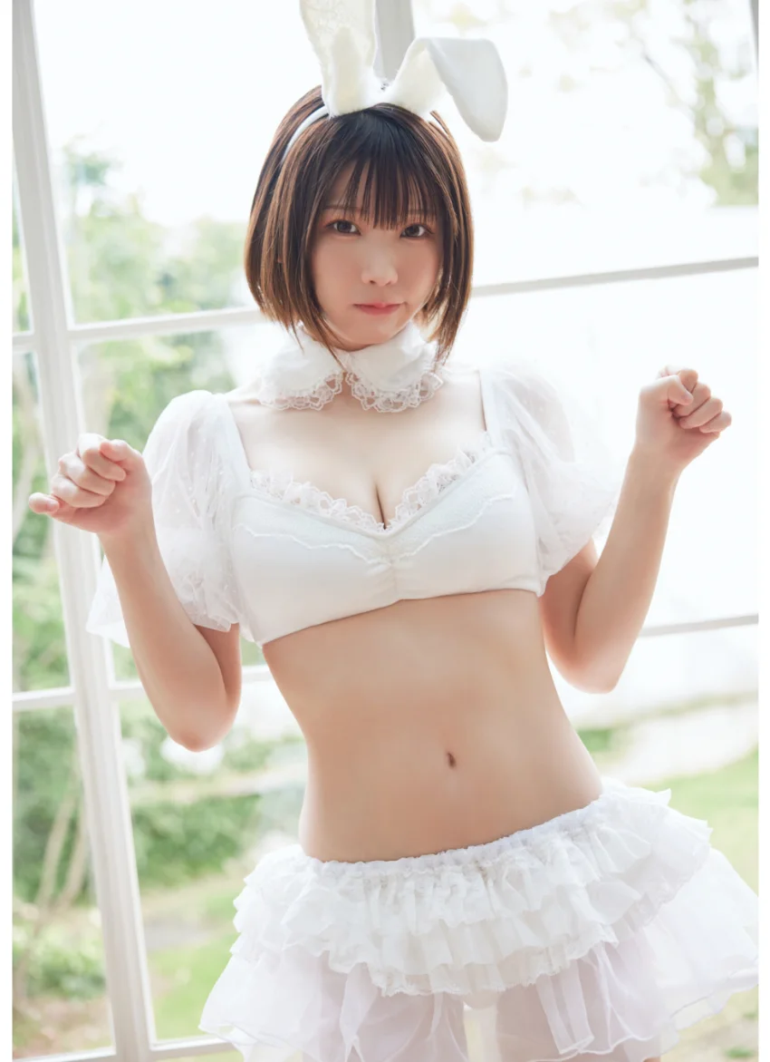 ［ハレム］えなこフェチグラビア「楽園の女神」【美麗版32P】 試し読み 4