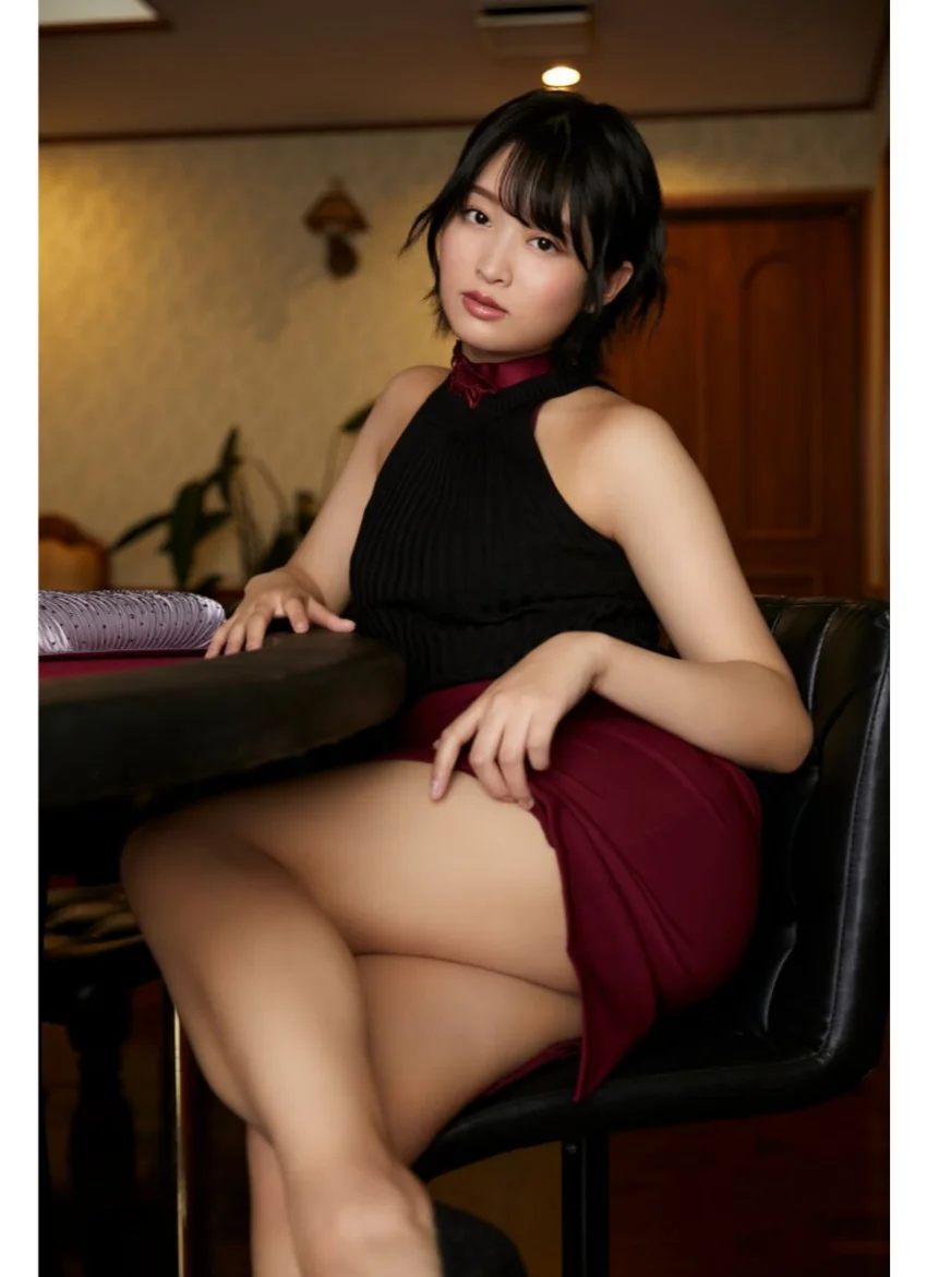 大容量294枚＋未公開カット23枚収録 美月絢音 BEST 試し読み 7