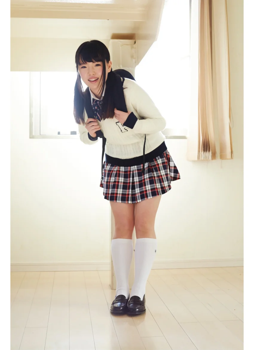 【DMM限定/動画付】上田芹菜 BEST vol.1 試し読み 4