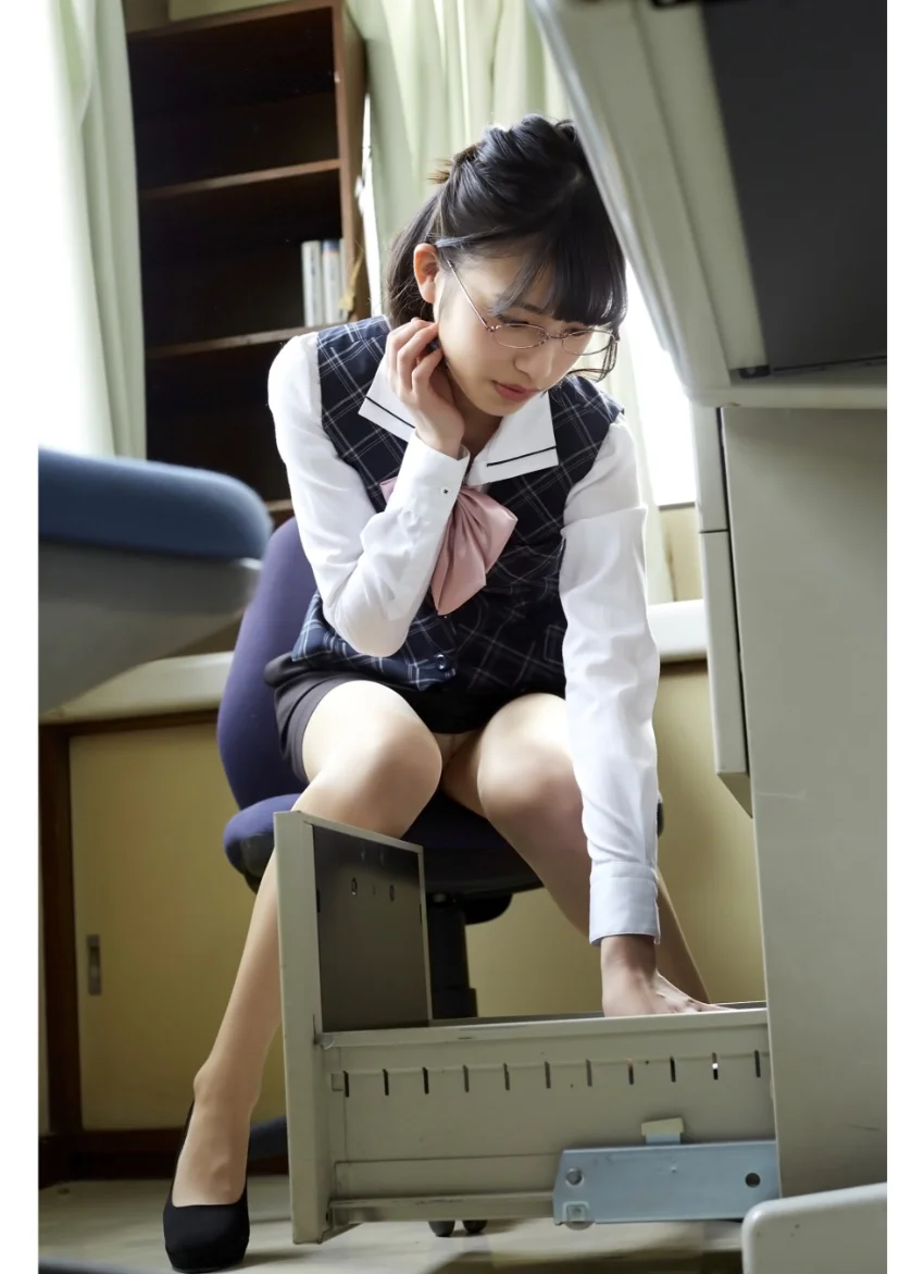 こっち向いてりいな！ 村上りいなPetitBESTvol.2 試し読み 2