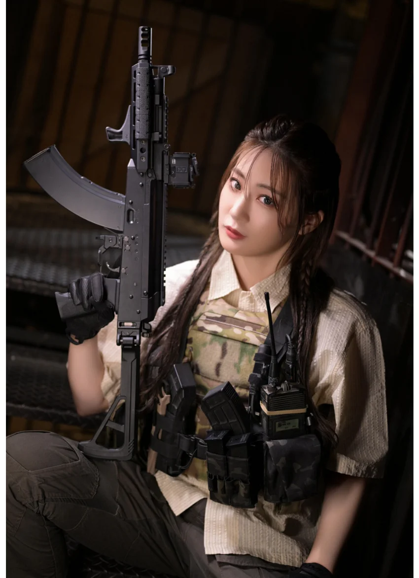 アームズマガジンデジタル写真集 Arms MAGAZINE DIGITAL PHOTO BOOK 池尻愛吏 in GUN ACTION 試し読み 4