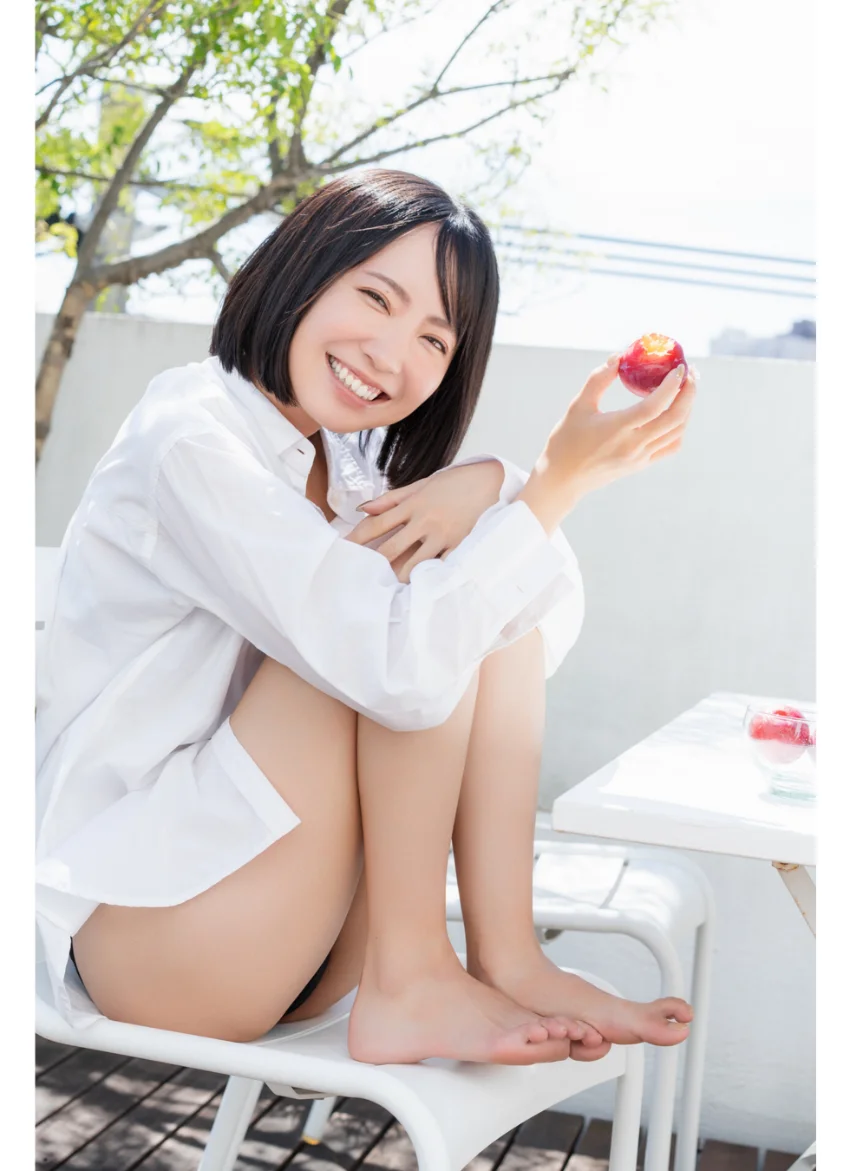 FLASHデジタル写真集 根岸しおり Hold on me 試し読み 2
