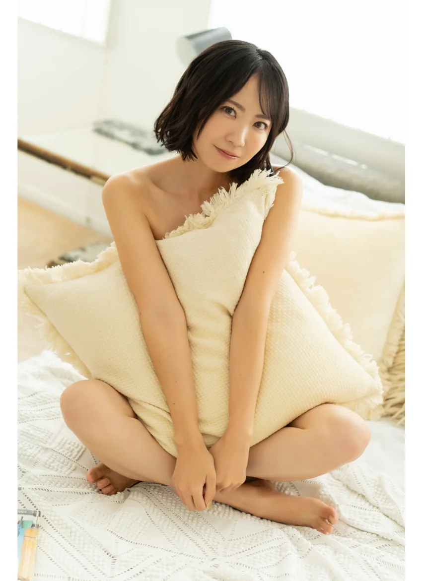 FLASHデジタル写真集 根岸しおり Hold on me 試し読み 5