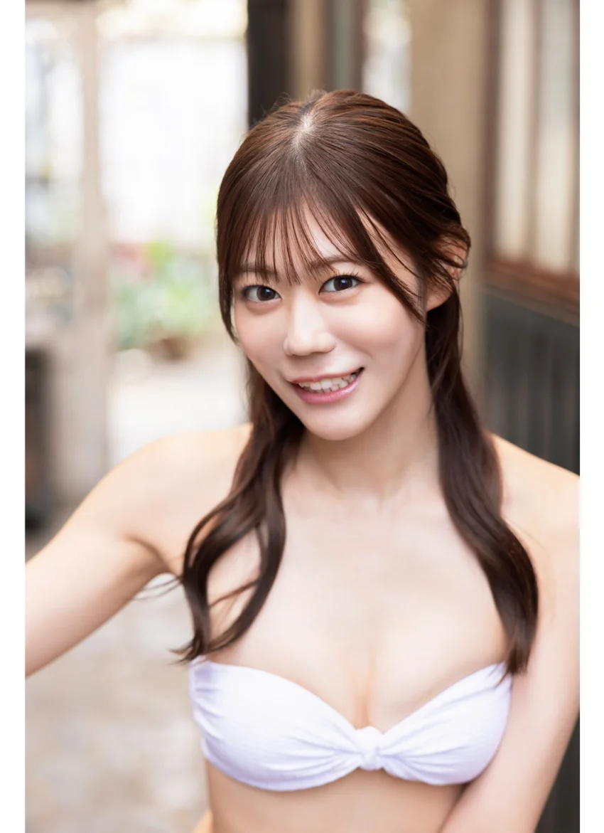 FLASHデジタル写真集 久木田菜々夏×久木田帆乃夏 君に送る花束 試し読み 3
