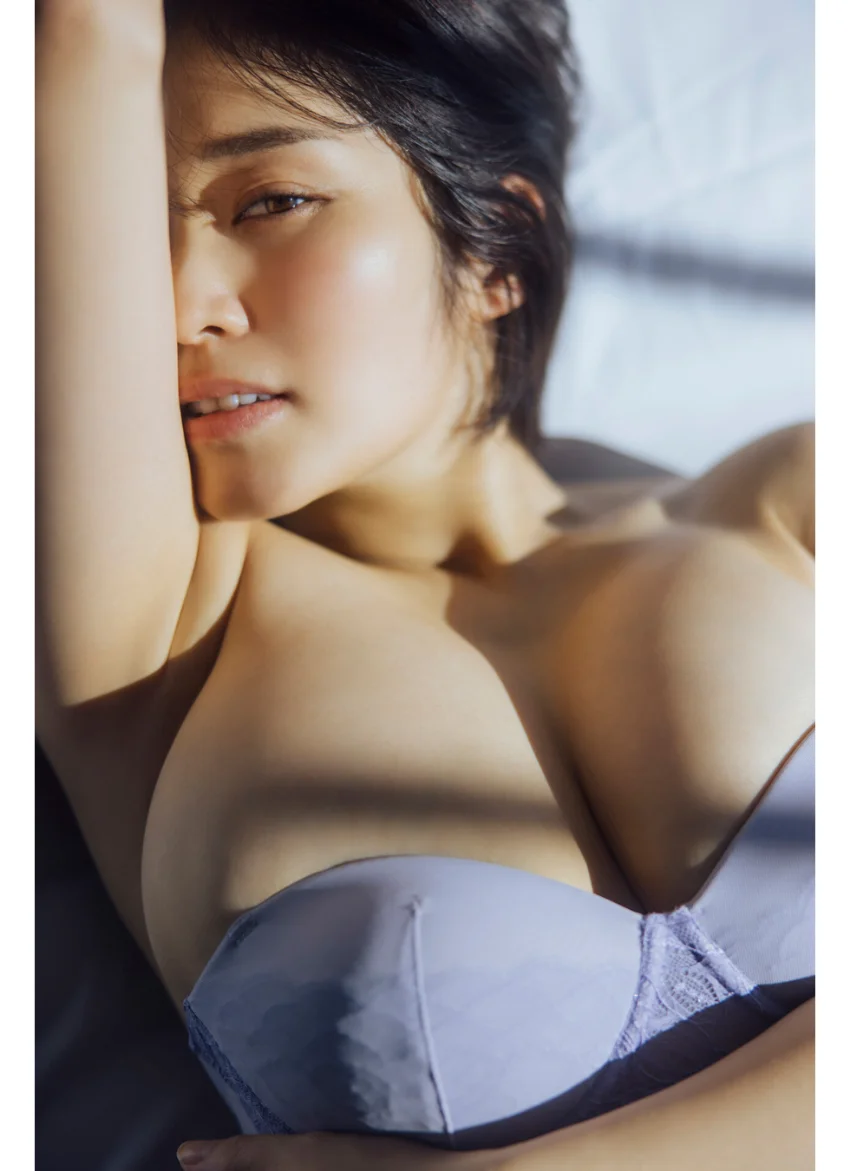 FLASHデジタル写真集 高橋凛 溢れて、止まらない 試し読み 4