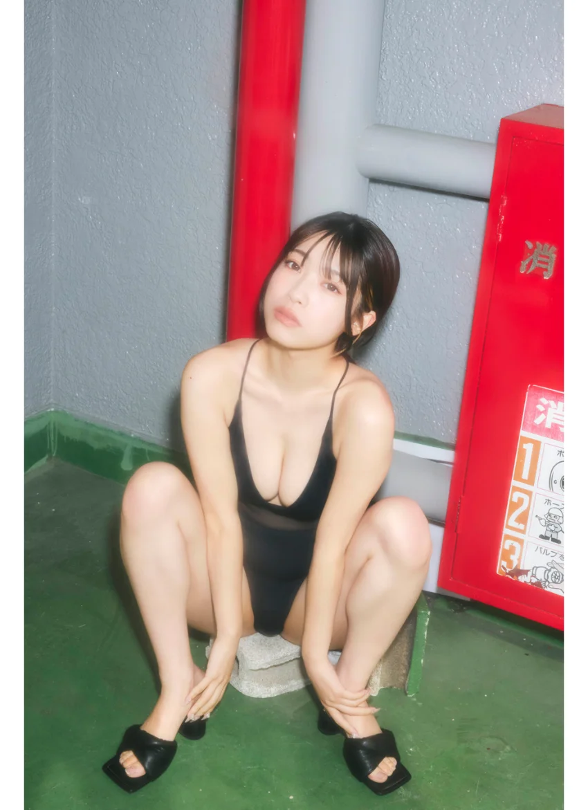FLASHデジタル写真集 三野宮鈴 どうすればいいの？ 試し読み 5