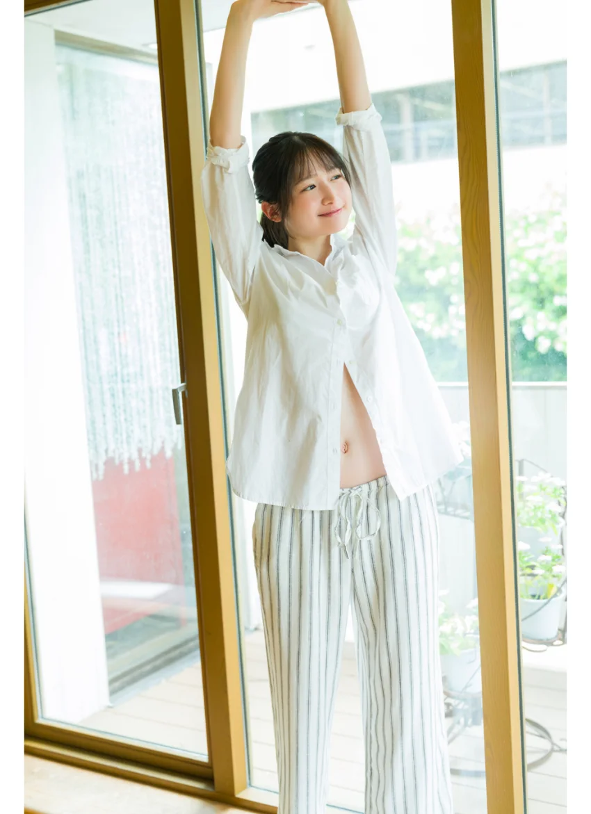FLASHデジタル写真集 貝賀琴莉 君の知らないワタシ 試し読み 2