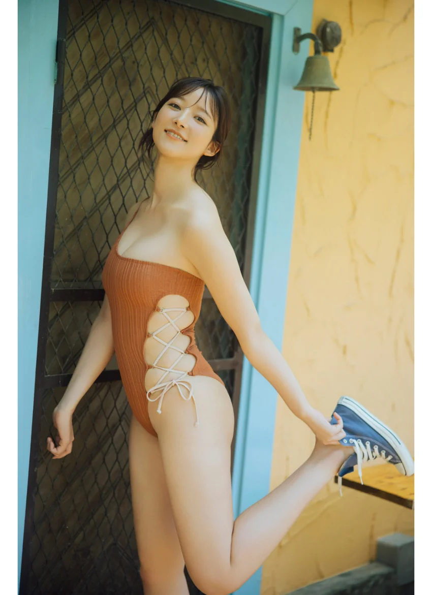 FLASHデジタル写真集 山崎あみ Traces of Summer 試し読み 2