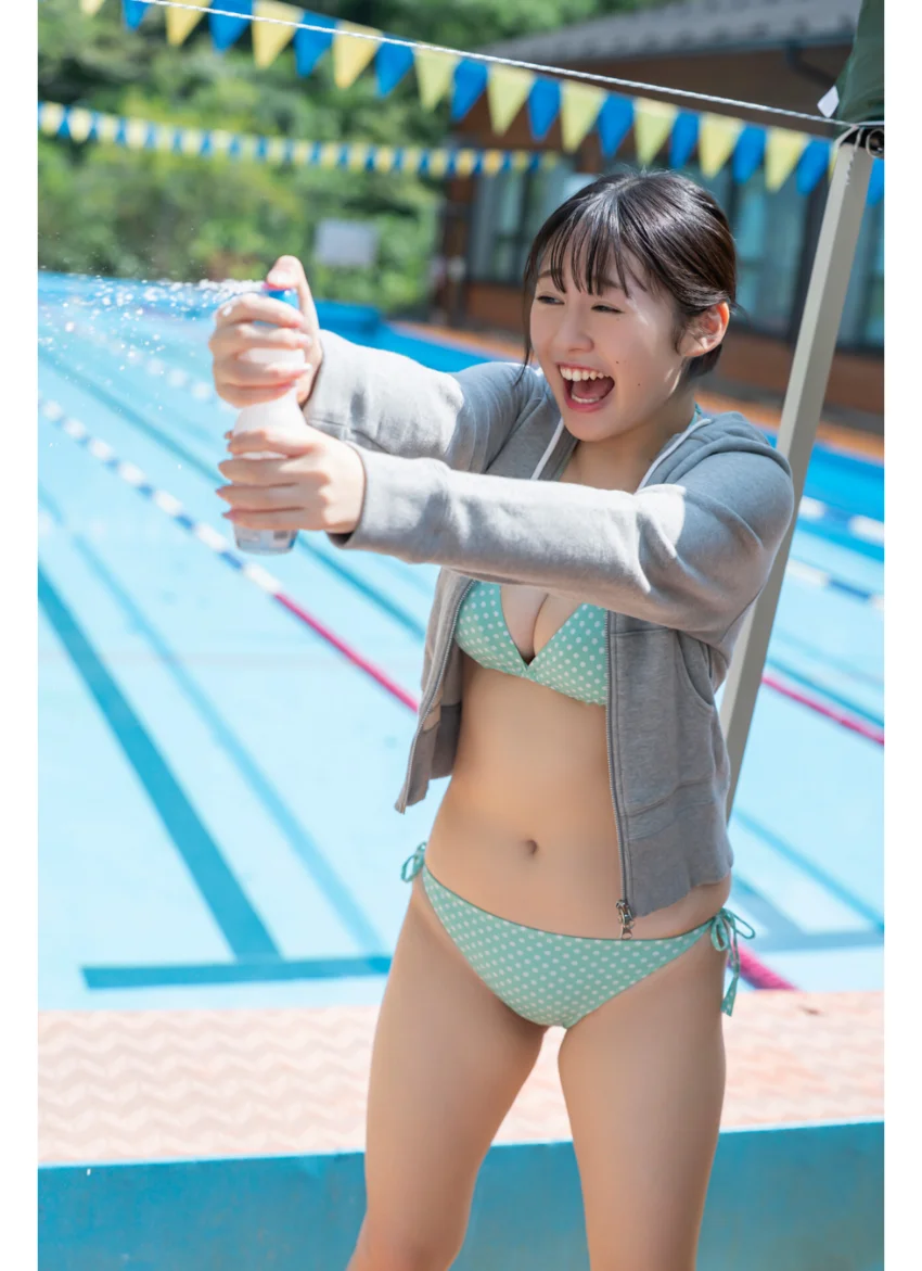 FLASHデジタル写真集 白濱美兎 僕らが友達だった頃 試し読み 4