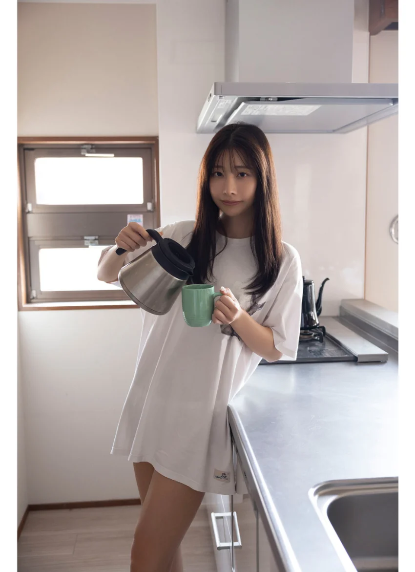 FLASHデジタル写真集 鈴木優香 抱きしめたくなる瞬間 試し読み 2