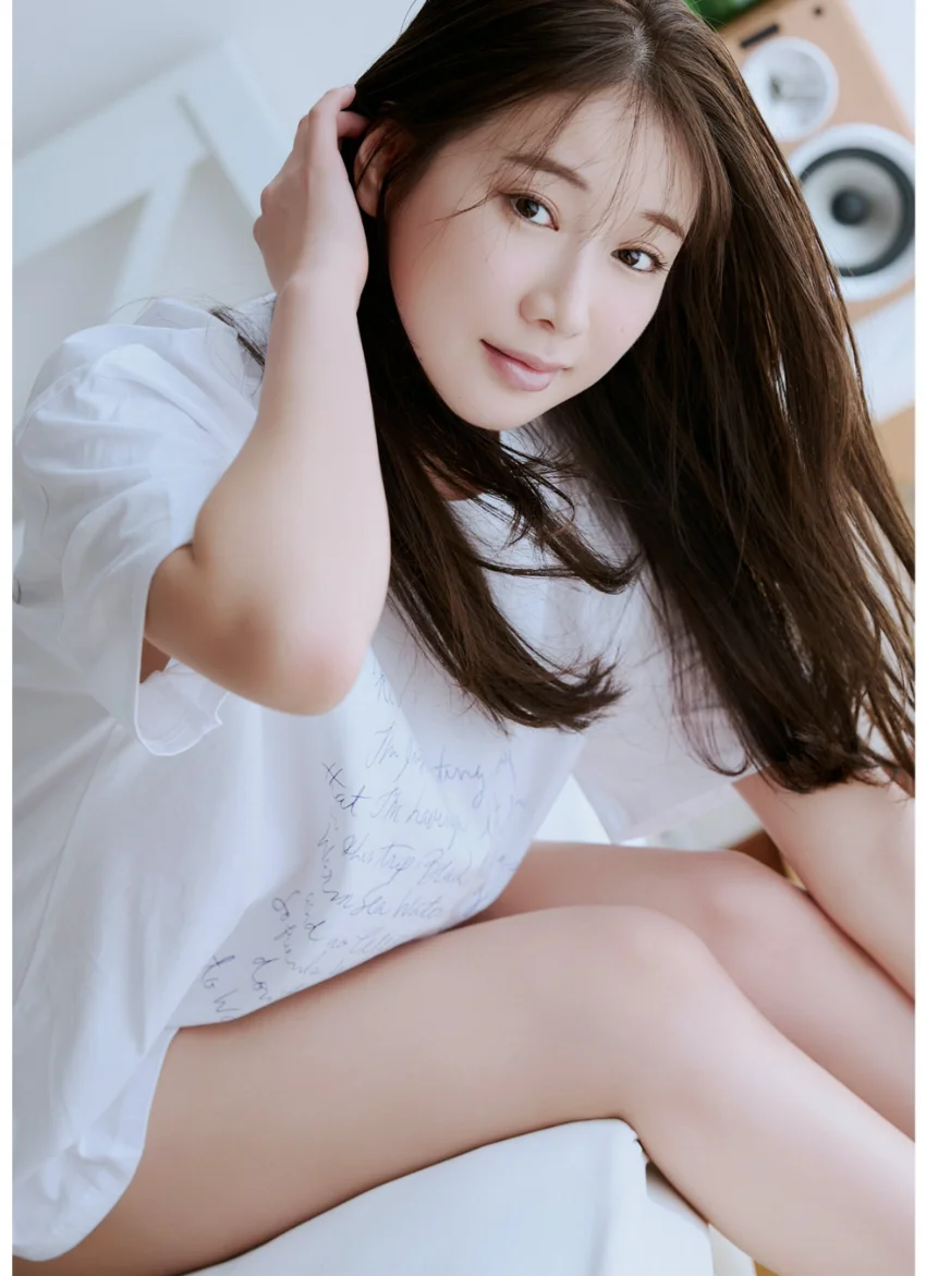 新海まき写真集 セクシハダ 試し読み 3