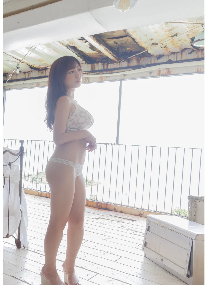 「電子限定新規カット増量版」河原みのり写真集 Tropi 試し読み 4