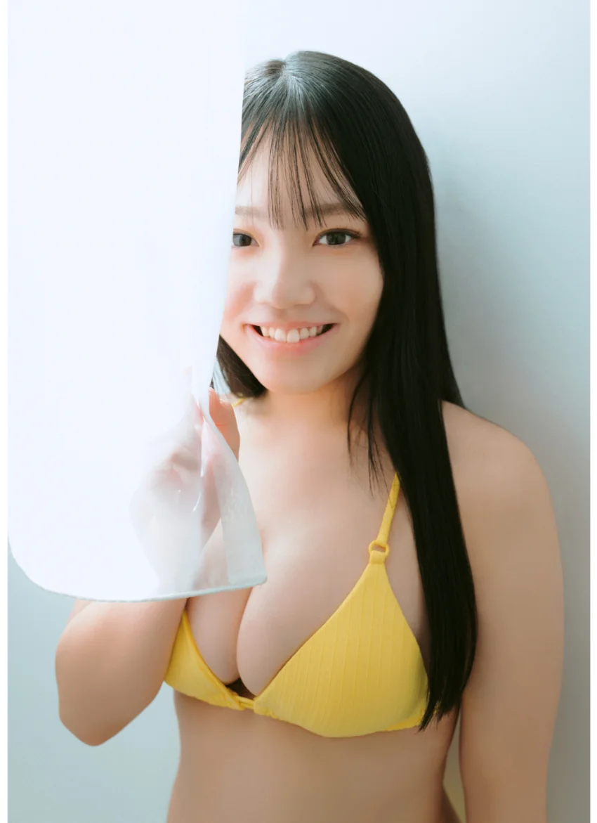 鈴原すず×フットボールネーション whistle スペリオールデジタル写真集 試し読み 4