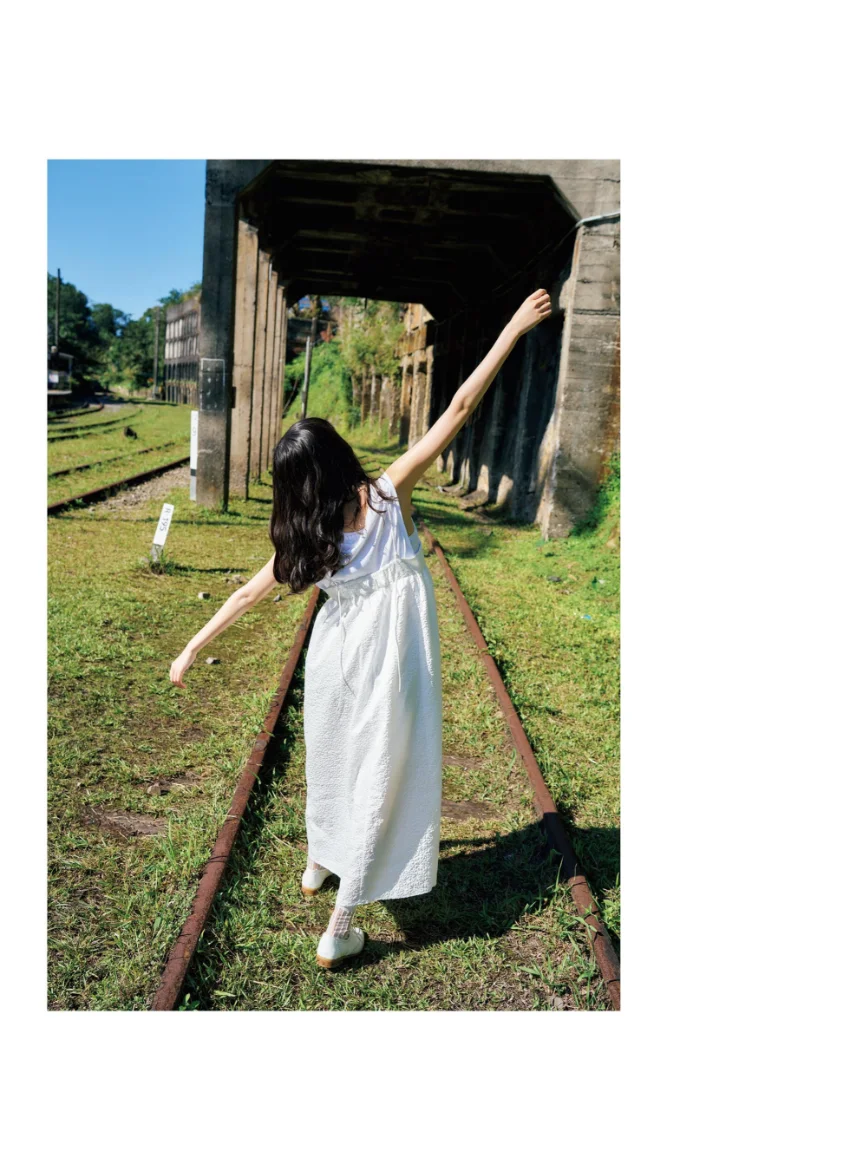 小久保柚乃1st写真集 こくぼづかん 試し読み 6