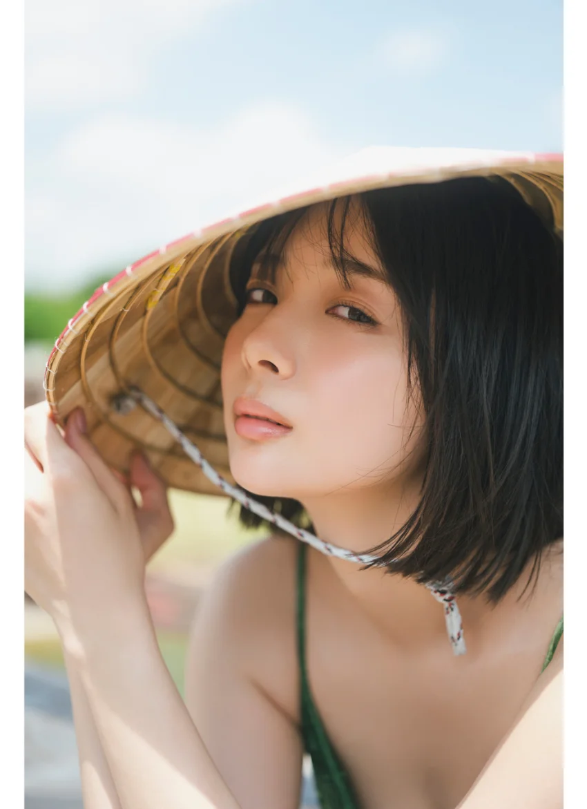 【オールアザー版】岡田紗佳写真集 もっとおかぴのぴ 試し読み 3