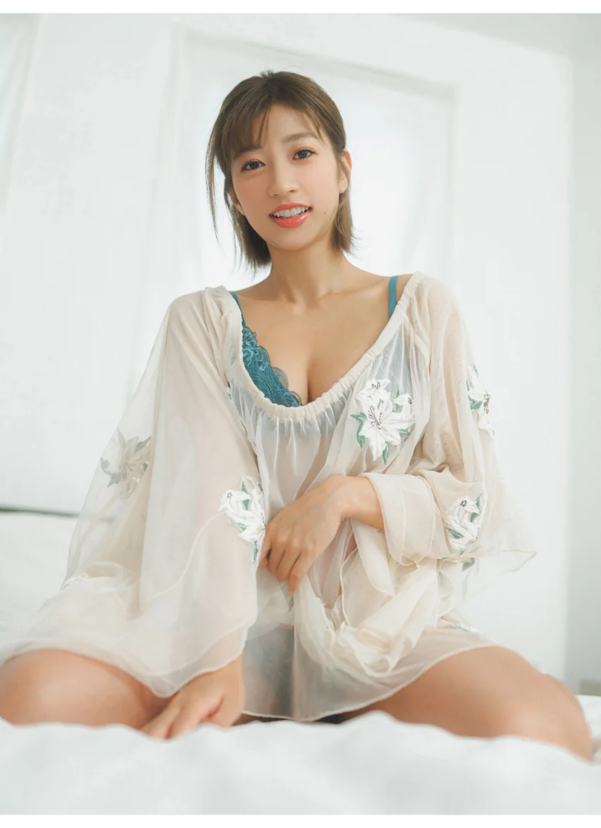 ＜動画特典付き＞極彩色のマーメイド 大貫彩香DX ［sabra net e-Book］ 試し読み 2