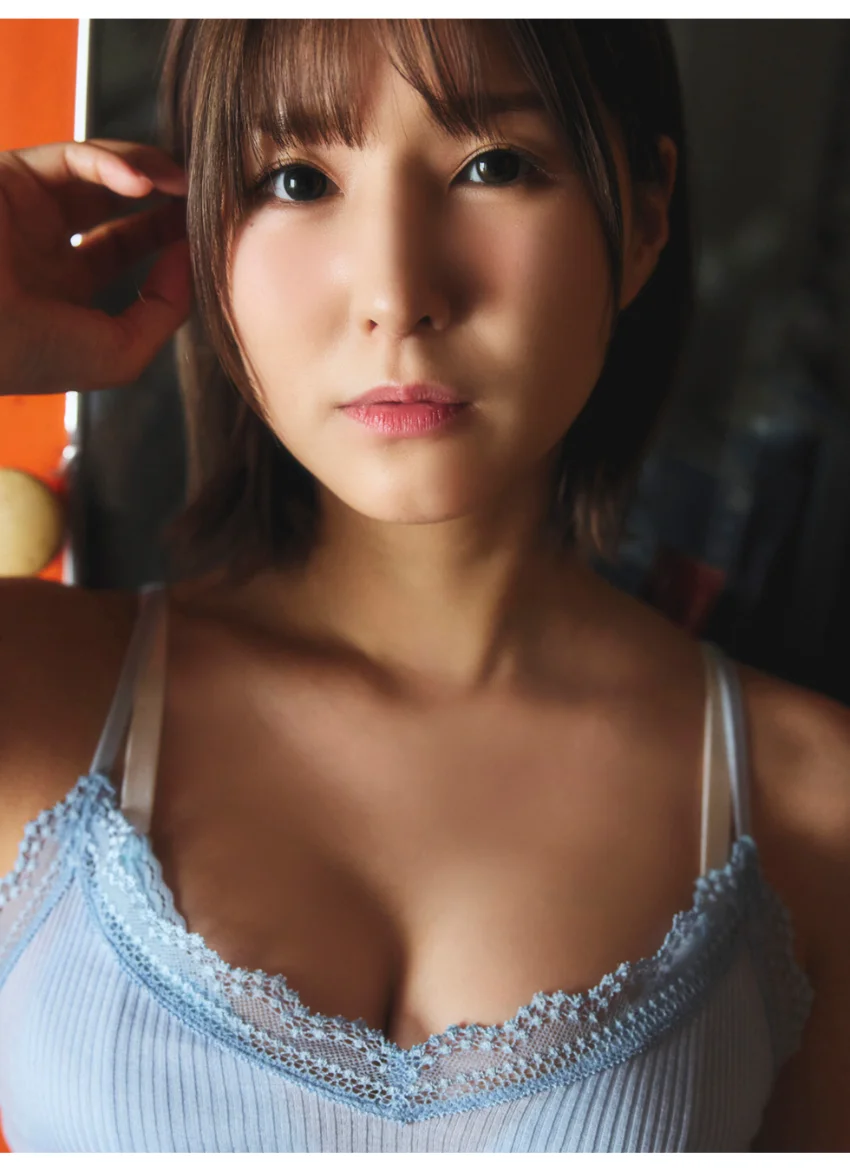 ＜動画特典付き＞伊関あみ あみに恋する5秒前 50PhotosDX［sabra net e-Book］ 試し読み 3