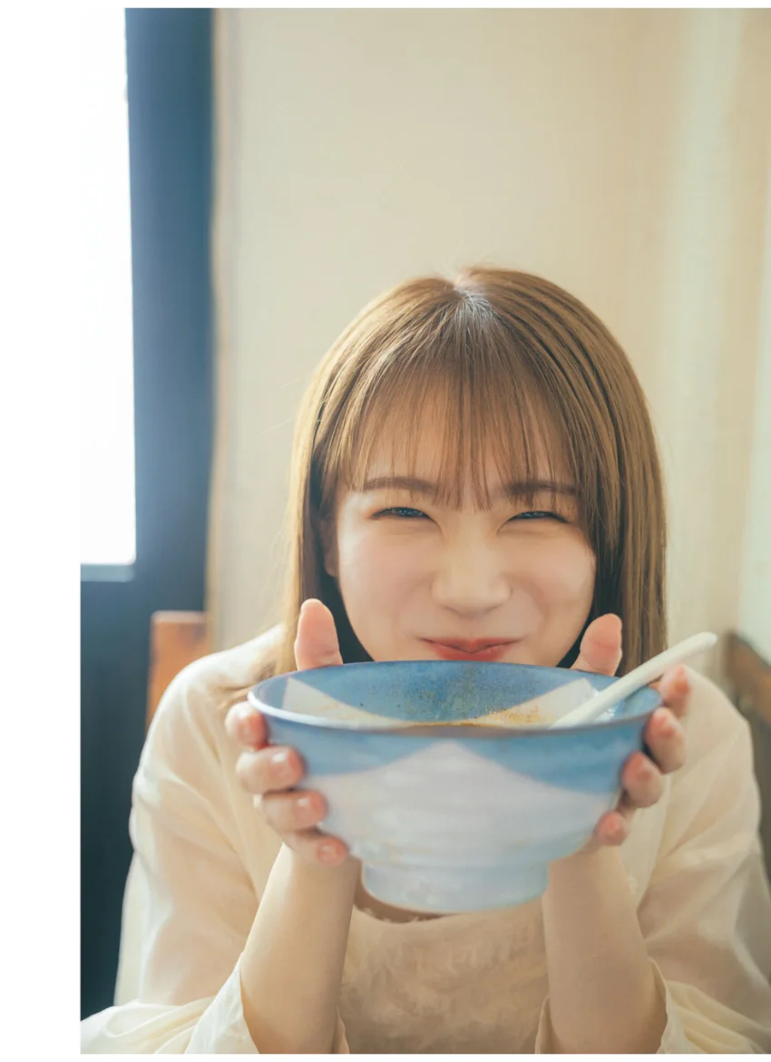 秋元真夏フォトブック『淡淡（あわあわ）』 試し読み 13