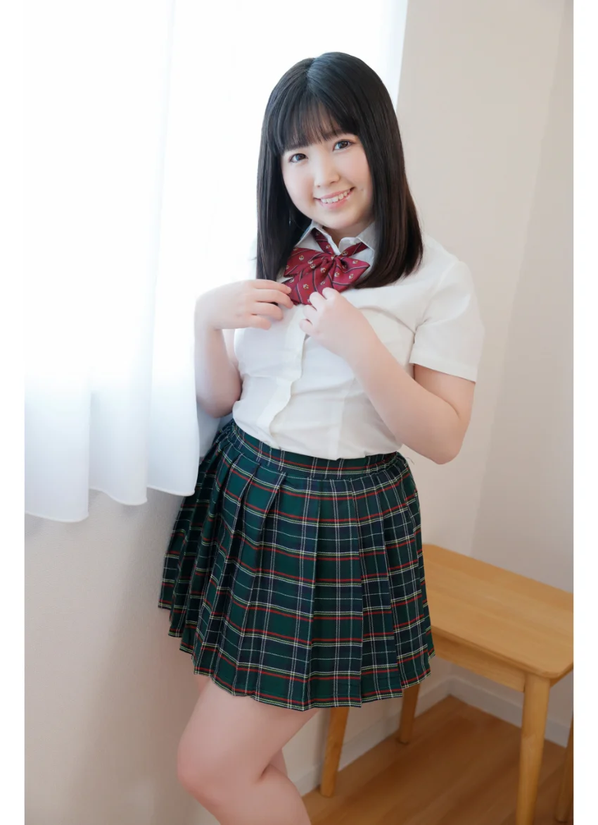 福原もえか 部屋着＆制服 グラビア学園 ほんわか身長148cmむちぽちゃ女子を愛でるシアワセ！ 試し読み 3