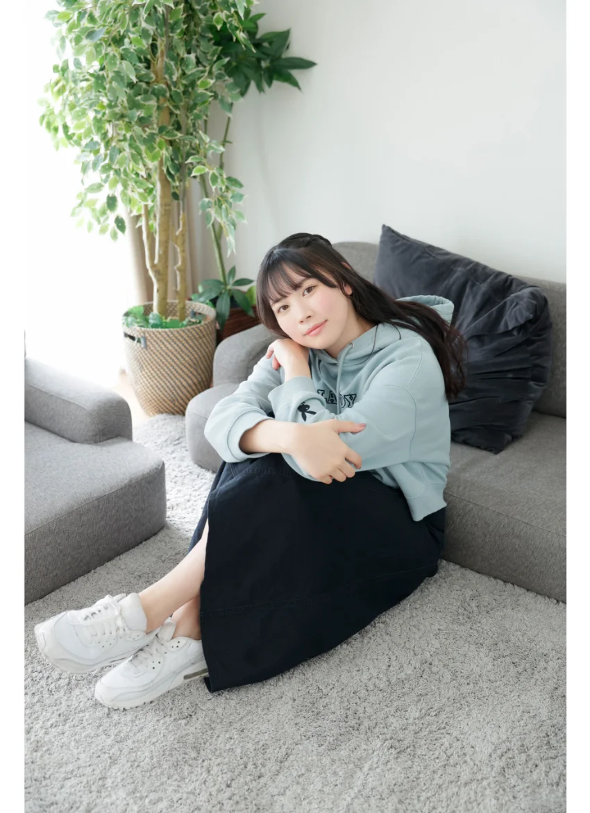 篠見星奈 私服＆競泳水着 グラビア学園 脱いだらビックリ！Gカップってマジ！？ 試し読み 6