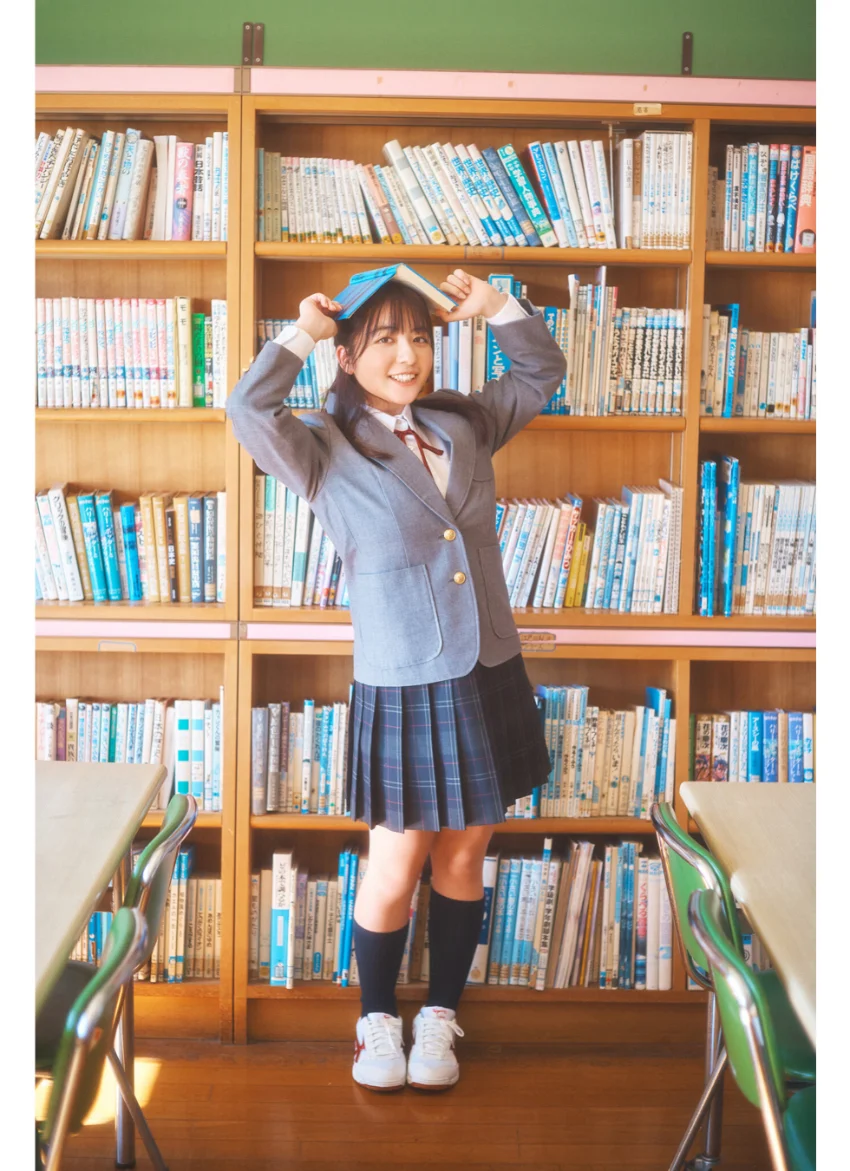 麻倉瑞季 ミスマガのアソビバ！ ミスマガ2022制服グラビア〜卒業の季節〜 ヤンマガデジタル写真集 試し読み 5