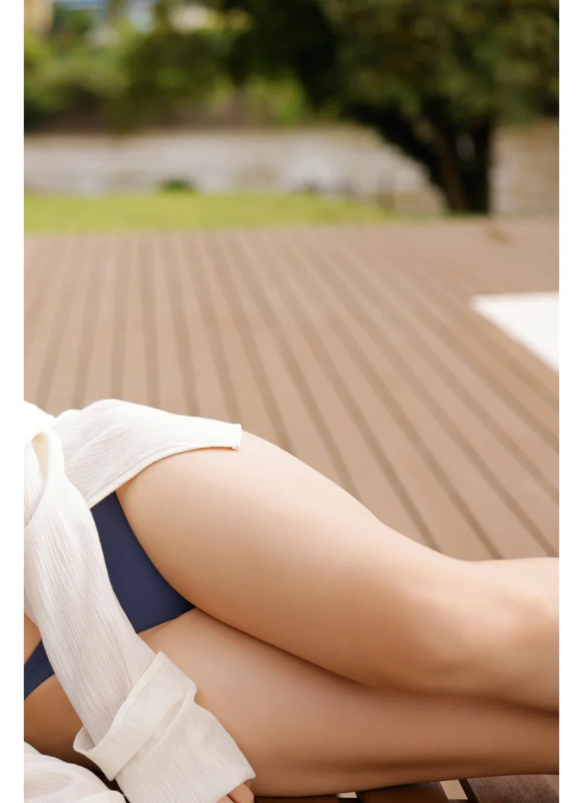 雪平莉左「濡れて、火照って。」120ページ豪華版 FRIDAYデジタル写真集 試し読み 4