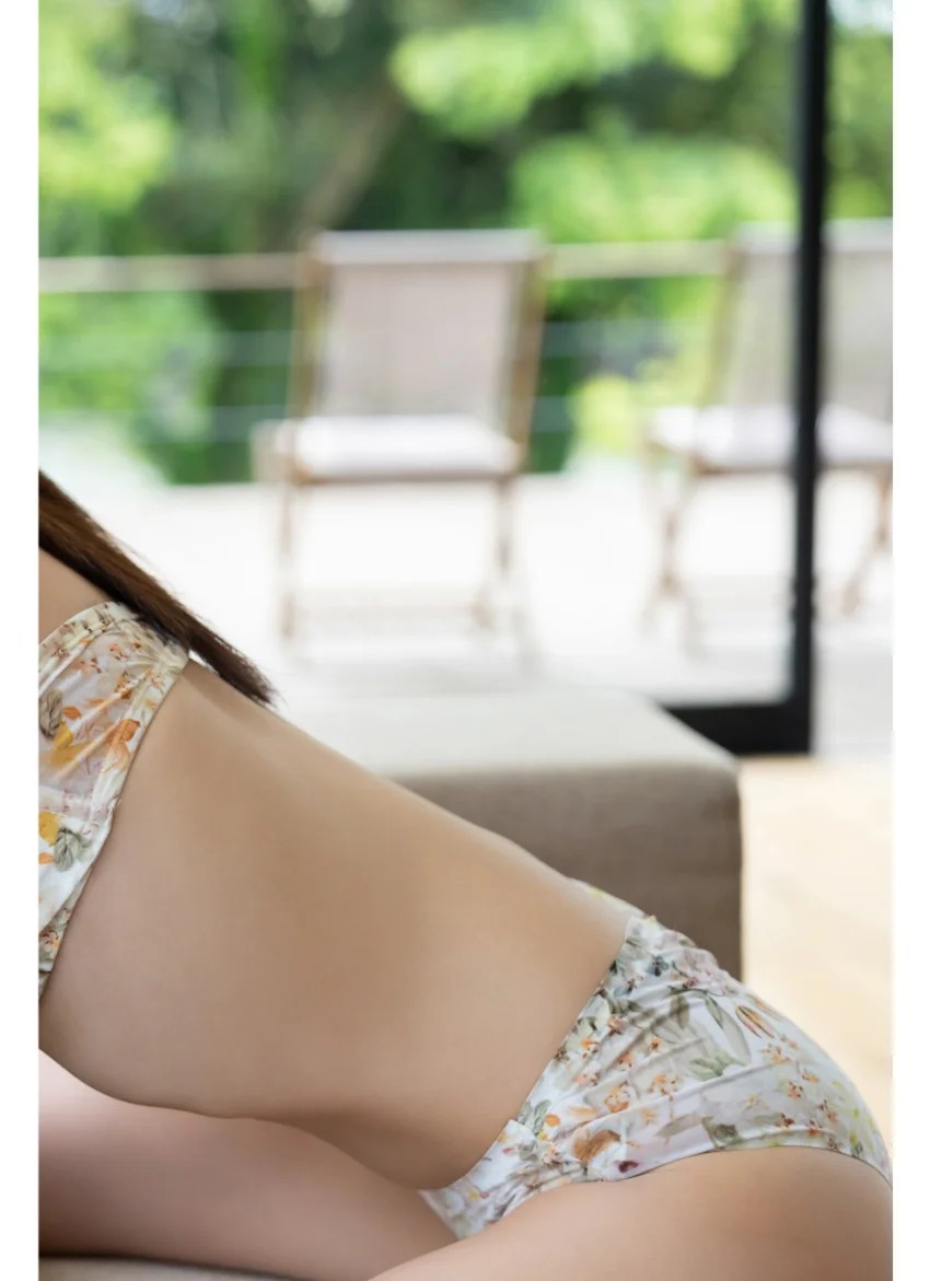ぽぽちゃん バズ確定 あざと悩殺BODY vol.1 FRIDAYデジタル写真集 試し読み 2