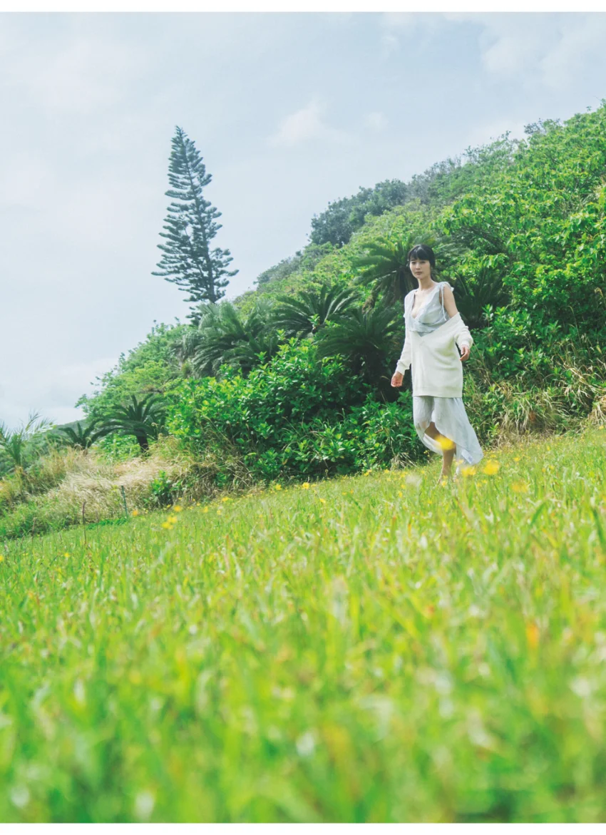 出口亜梨沙 写真集 Essence 試し読み 5