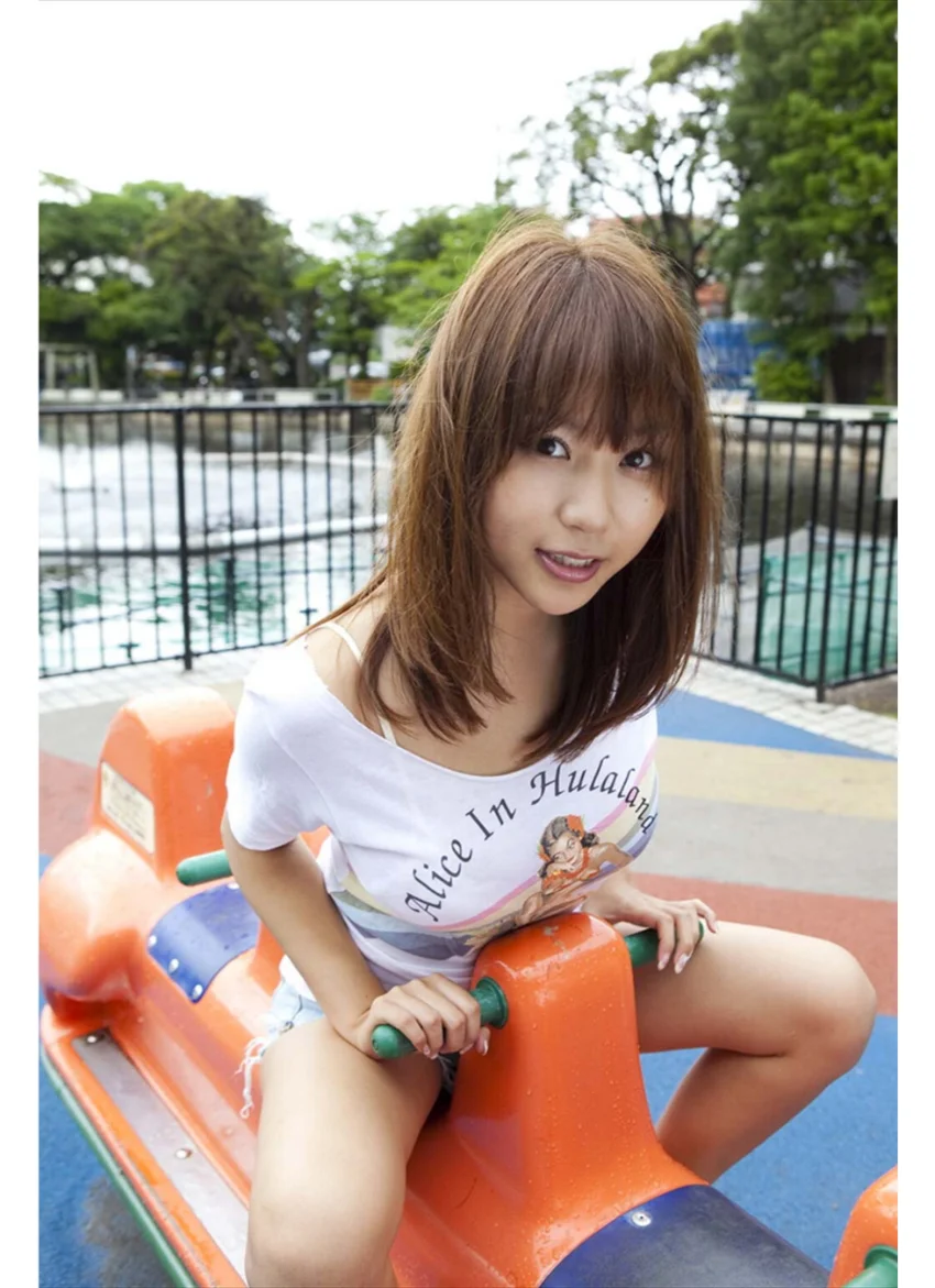 西田麻衣 写真集 マイドル 試し読み 4