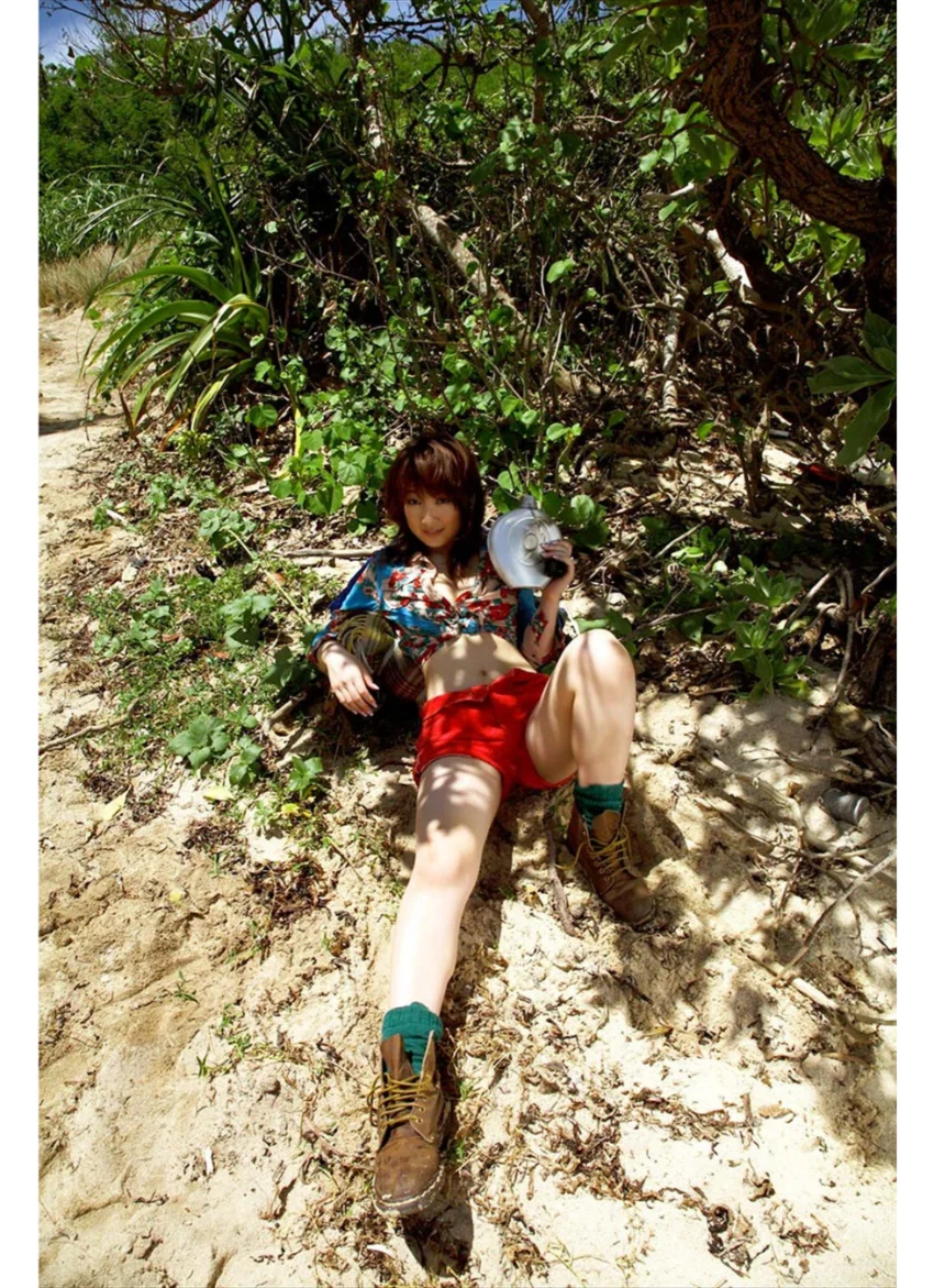 熊田曜子 写真集 恋する人魚 試し読み 3
