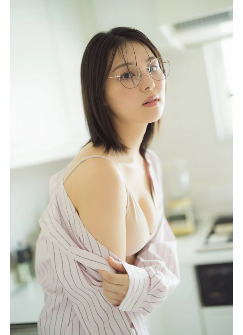 相楽伊織 のぞいてみる？ FRIDAYデジタル写真集 試し読み 2