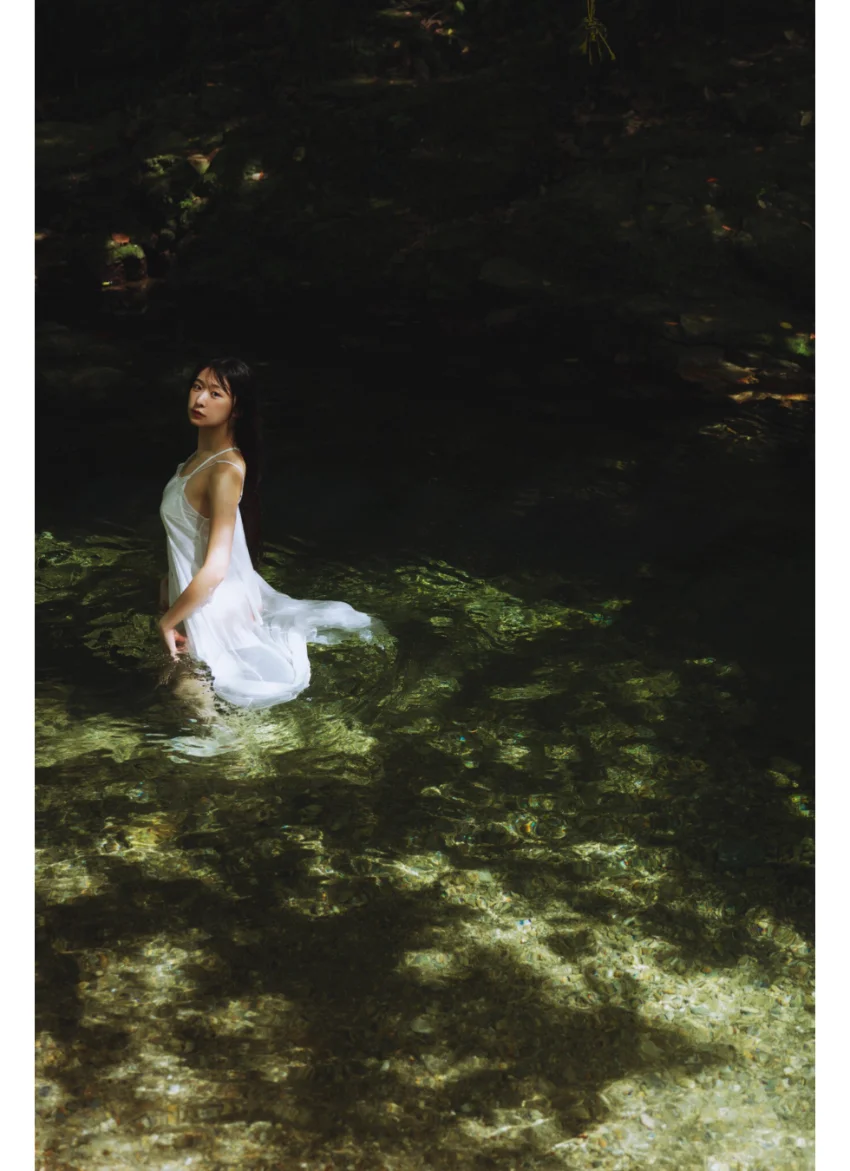 真島なおみデジタル写真集 密会（写真集『Swamped』完全アナザーバージョン） 試し読み 4