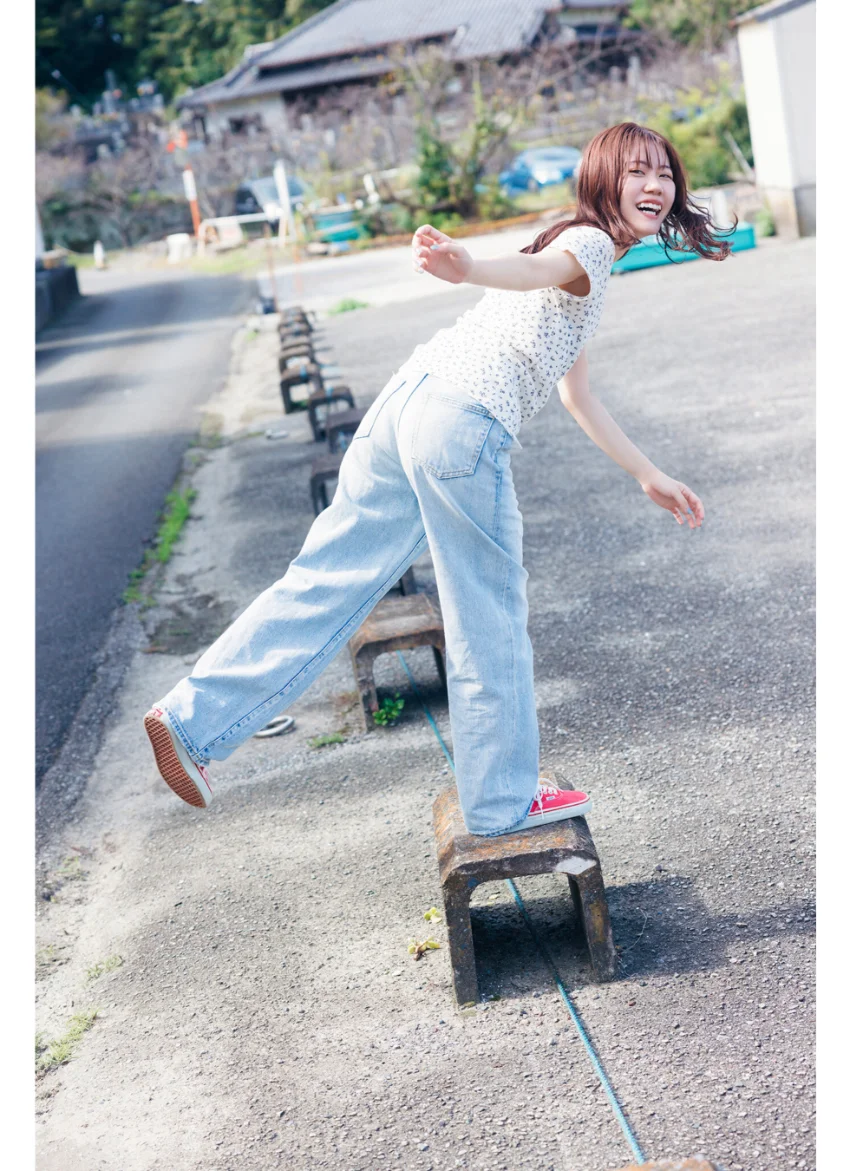 宇佐美麗乃. 横顔 321.incライバーデジタル写真集 試し読み 3