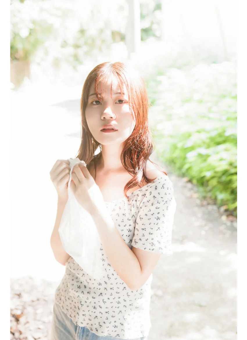 宇佐美麗乃. 横顔 321.incライバーデジタル写真集 試し読み 5