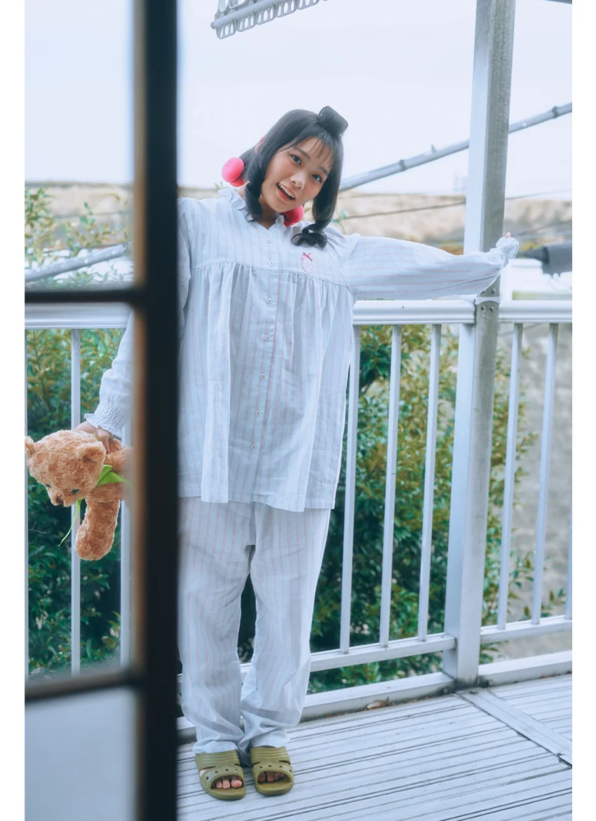 尾茂井奏良 【増量版 全50P】ミスマガのアソビバ！ ＜レトログラビア 昭和レトロ編＞ ヤンマガデジタル写真集 試し読み 3