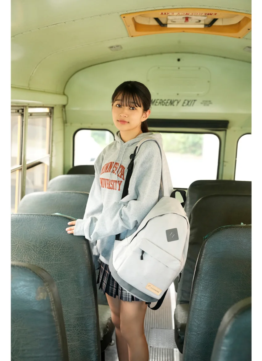虹咲カリナ NEXT推しガール！ 1 ヤンマガデジタル写真集 試し読み 2