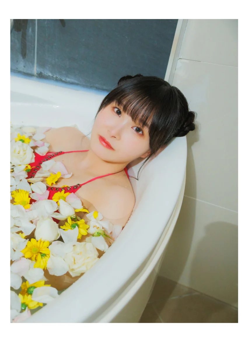 【デジタル限定】相良茉優写真集 He Me to ひ み つ オール未公開スペシャルEdition 試し読み 4