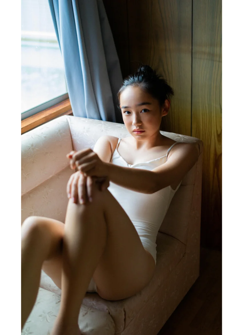 【デジタル限定】松島みのん写真集「ベイビー・ブルー」 試し読み 6