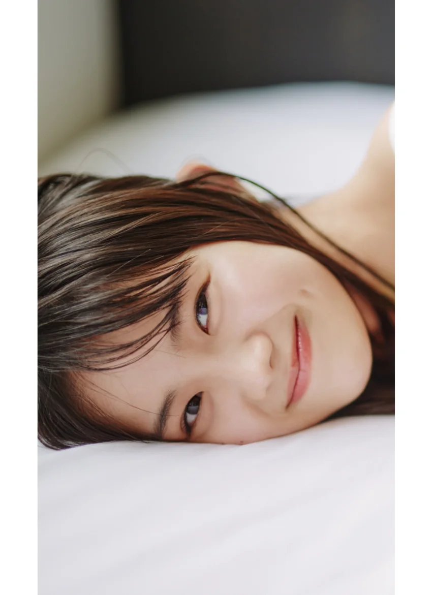 【デジタル限定】志田こはく写真集「少女と大人の狭間で」 試し読み 5