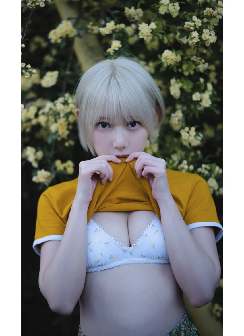 【デジタル限定】篠崎こころ写真集「家出少女」 試し読み 3