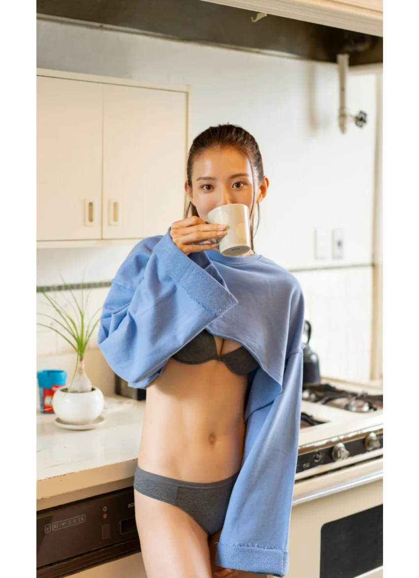 【デジタル限定】宮原華音写真集「三刀流」 試し読み 2