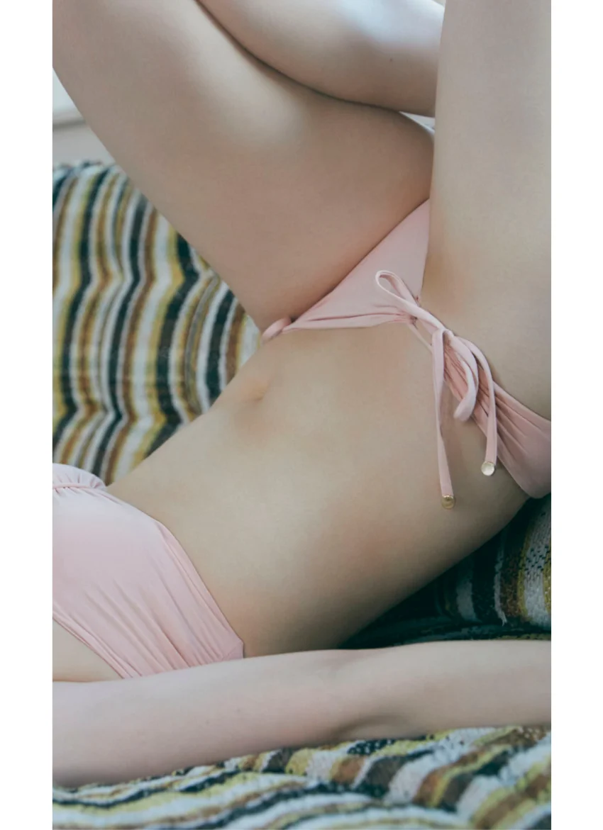 【デジタル限定】吉田伶香写真集「そばにいるだけで」 試し読み 4