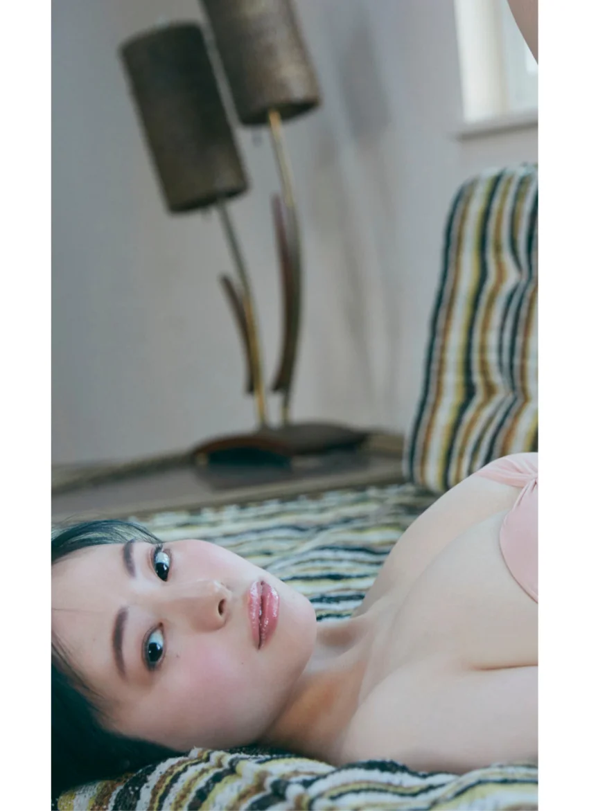 【デジタル限定】吉田伶香写真集「そばにいるだけで」 試し読み 5