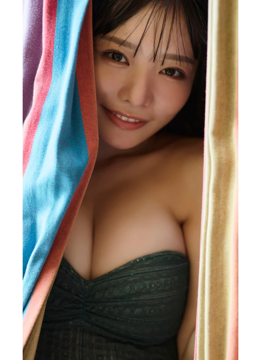 【デジタル限定】高鶴桃羽写真集「Pure Summer」 試し読み 3