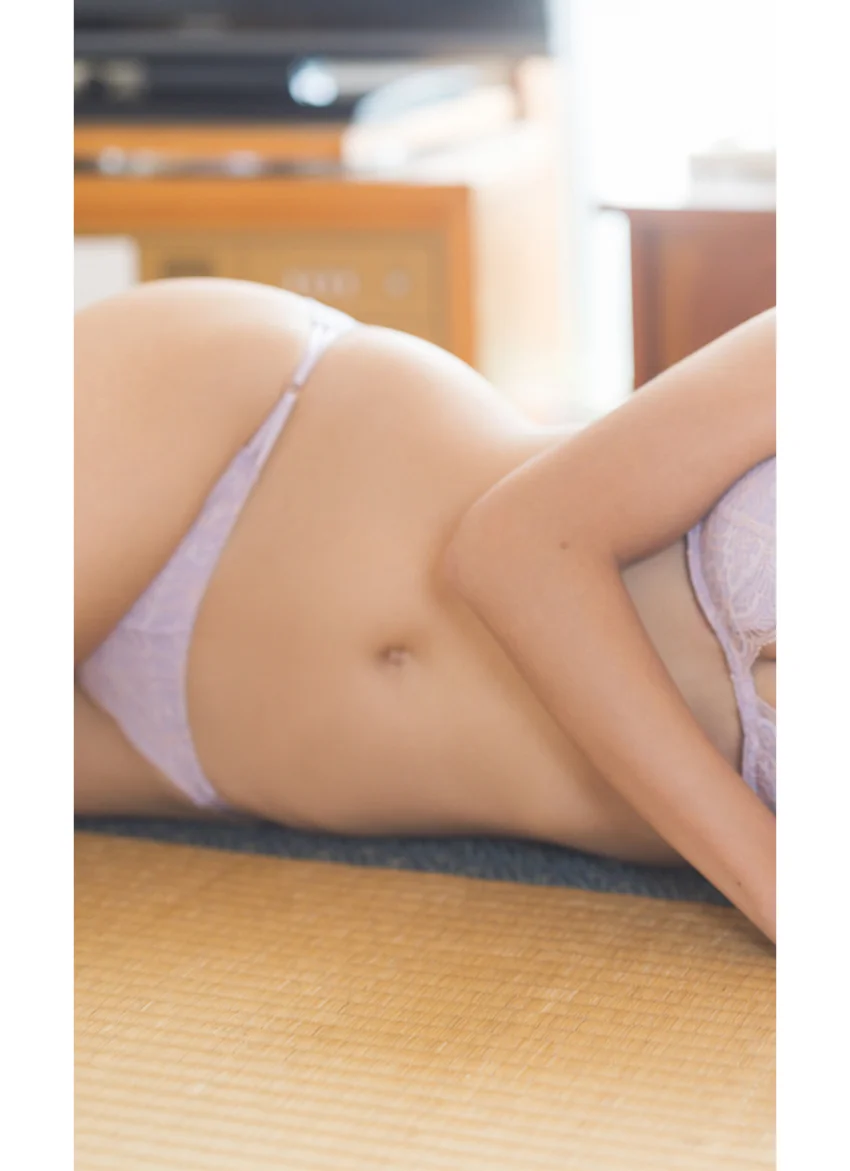 【デジタル限定】井上晴菜写真集「どうしてこうなった…！？」 試し読み 3