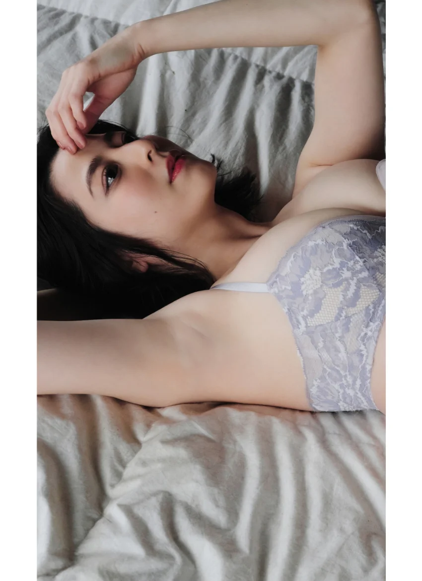 【デジタル限定】杉本有美写真集「美魔女」 試し読み 5